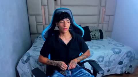 Snapshot of croy_myer chatting on February 2026 01:28:01 AM Croy online show from February 2026 01:28:01 AM