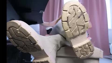 Cruel Siren online show from March 2026 09:16:01 AM