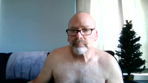 Snapshot of cruising_guy chatting on June 2026 12:18:02 PM fun guy online show from June 2026 12:18:02 PM