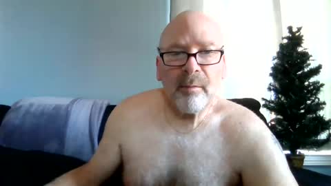 Snapshot of cruising_guy chatting on June 2026 12:37:01 PM fun guy online show from June 2026 12:37:01 PM