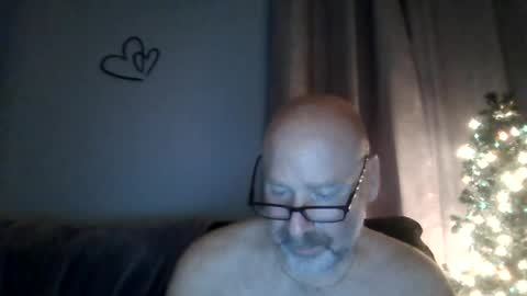 Snapshot of cruising_guy chatting on July 2026 01:51:01 AM fun guy online show from July 2026 01:51:01 AM