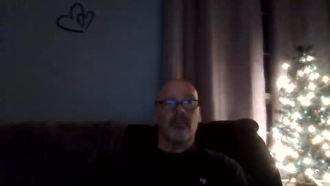 Snapshot of cruising_guy chatting on August 2026 01:37:02 AM fun guy online show from August 2026 01:37:02 AM