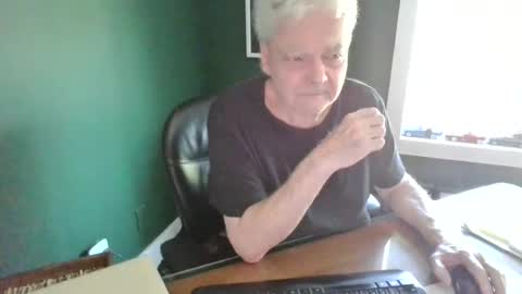 Snapshot of cruisserss chatting on July 2026 02:04:01 PM Sugarcane online show from July 2026 02:04:01 PM