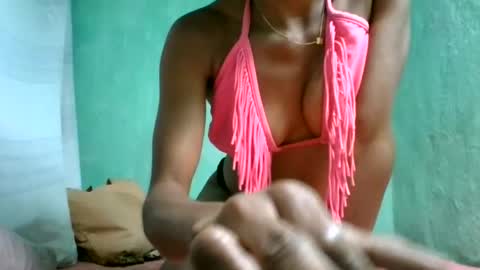 Snapshot of crushlove069 chatting on June 2026 01:03:01 AM crushlove069 online show from June 2026 01:03:01 AM