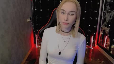 crybambi online show from February 2026 07:07:01 PM