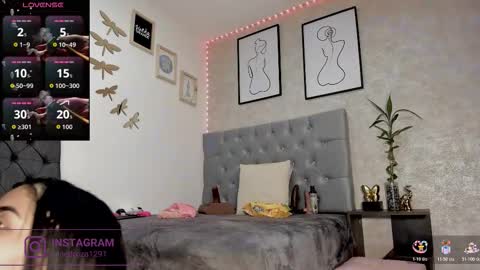   online show from December 2025 02:05:02 AM