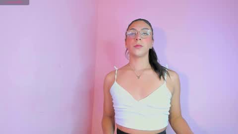 Snapshot of crystal_channel1 chatting on February 2026 02:26:01 AM CRYSTAL online show from February 2026 02:26:01 AM