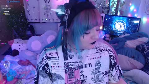 Snapshot of crystal_galaxy chatting on January 2025 10:38:02 AM   online show from January 2025 10:38:02 AM