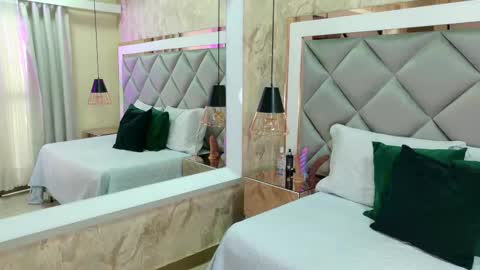 Snapshot of crystal_gilton chatting on January 2026 07:06:02 PM crystal_gilton online show from January 2026 07:06:02 PM