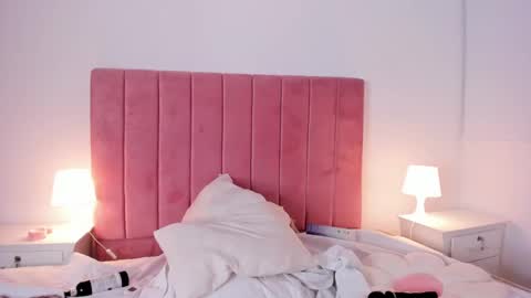  Crystal  online show from December 2024 06:39:01 AM