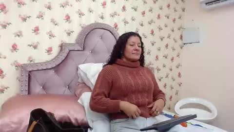 Snapshot of crystal_watson0 chatting on February 2026 01:22:01 PM Milf Latina online show from February 2026 01:22:01 PM