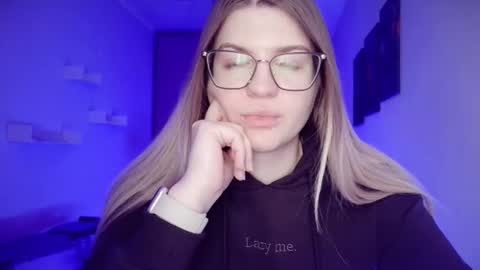crystalblush01 online show from April 2026 10:20:02 AM