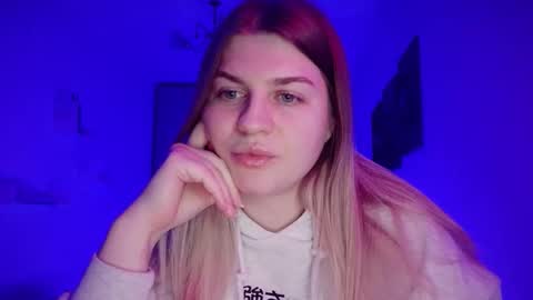 crystalblush01 online show from May 2026 06:13:01 PM