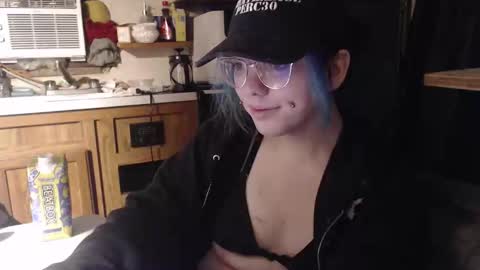 crystalcora online show from January 2026 05:56:01 AM