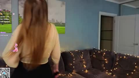 Snapshot of crystaldiva01 chatting on January 2026 06:17:02 AM Diva online show from January 2026 06:17:02 AM