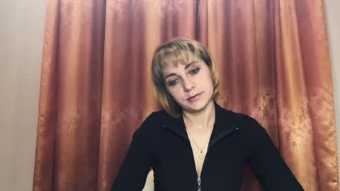 Snapshot of crystalfever_ chatting on May 2026 07:31:02 PM Mary online show from May 2026 07:31:02 PM
