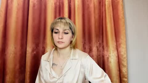 Snapshot of crystalfever_ chatting on May 2026 08:07:02 PM Mary online show from May 2026 08:07:02 PM
