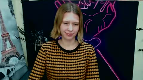 Stella online show from January 2025 03:44:01 PM