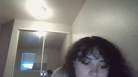 Snapshot of crystalhouse444 chatting on July 2026 01:21:01 AM crystalhouse444 online show from July 2026 01:21:01 AM
