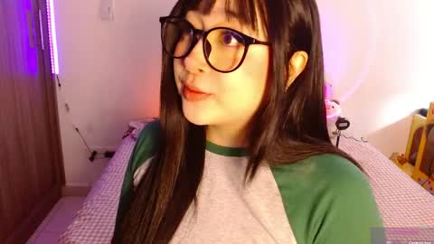 Olivia  online show from April 2026 12:25:01 PM