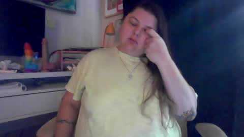 Snapshot of crystalizzzee chatting on June 2026 02:43:01 PM Herekittykitty69 online show from June 2026 02:43:01 PM