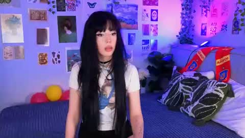 Snapshot of crystall0ve chatting on June 2026 02:51:02 PM crystall0ve online show from June 2026 02:51:02 PM