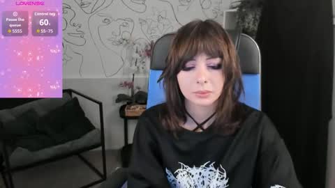 crystallbloom online show from September 2025 01:50:01 AM