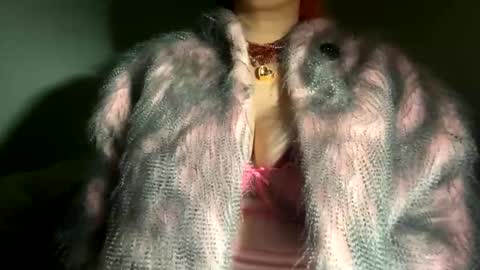 crystalyn777 online show from February 2026 06:21:01 AM