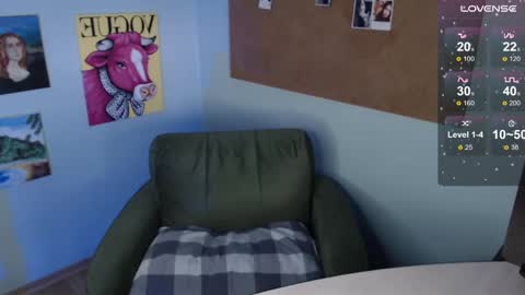 Snapshot of cuddlieschris chatting on February 2025 02:18:01 AM Chris online show from February 2025 02:18:01 AM