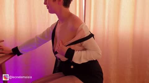 Leonela online show from March 2025 05:49:02 PM