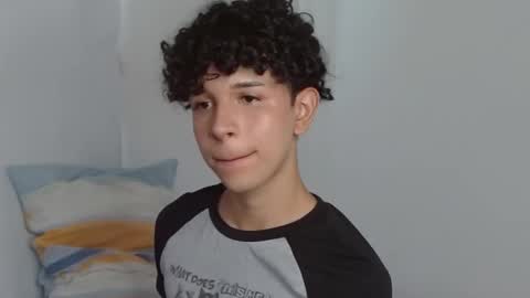 Cuddly online show from December 2024 04:38:02 PM