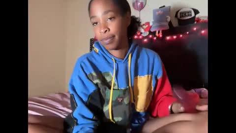 cum2charmxx online show from October 2025 01:53:02 PM