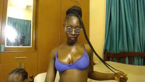 Cammy online show from October 2025 05:58:02 PM