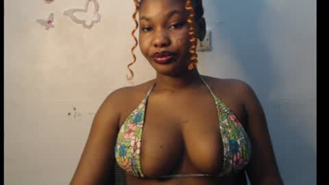 Snapshot of cum_ebony_xxxpetit chatting on June 2026 01:08:02 AM Teeha online show from June 2026 01:08:02 AM