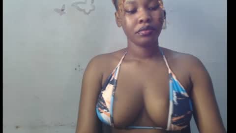 Snapshot of cum_ebony_xxxpetit chatting on June 2026 01:58:01 AM Teeha online show from June 2026 01:58:01 AM