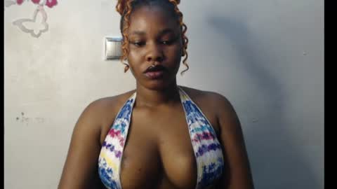 Snapshot of cum_ebony_xxxpetit chatting on June 2026 01:38:02 AM Teeha online show from June 2026 01:38:02 AM