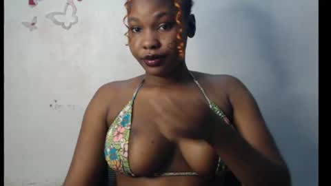 Snapshot of cum_ebony_xxxpetit chatting on June 2026 01:45:01 AM Teeha online show from June 2026 01:45:01 AM