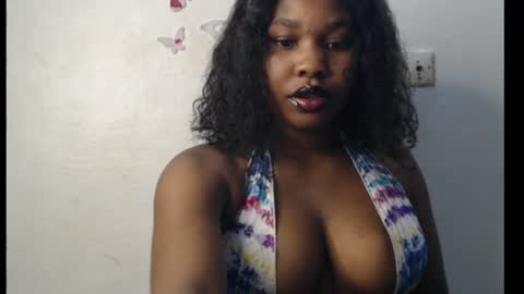 Snapshot of cum_ebony_xxxpetit chatting on July 2026 01:12:01 AM Teeha online show from July 2026 01:12:01 AM