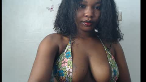 Snapshot of cum_ebony_xxxpetit chatting on July 2026 12:57:02 AM Teeha online show from July 2026 12:57:02 AM