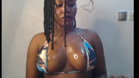 Snapshot of cum_ebony_xxxpetit chatting on July 2026 01:08:02 AM Teeha online show from July 2026 01:08:02 AM