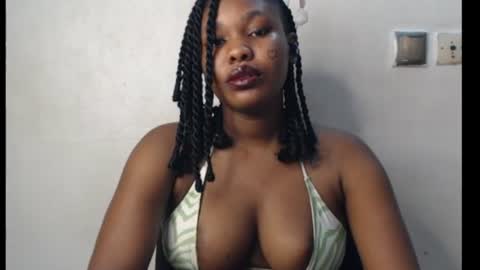 Snapshot of cum_ebony_xxxpetit chatting on July 2026 04:36:02 PM Teeha online show from July 2026 04:36:02 PM