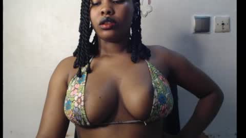 Snapshot of cum_ebony_xxxpetit chatting on July 2026 11:31:02 AM Teeha online show from July 2026 11:31:02 AM