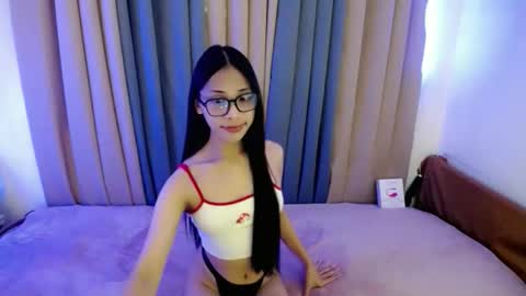 Snapshot of cum_fuck_me69 chatting on June 2026 06:14:01 AM kez online show from June 2026 06:14:01 AM
