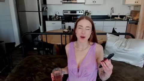 Quinn online show from October 2025 04:49:02 PM