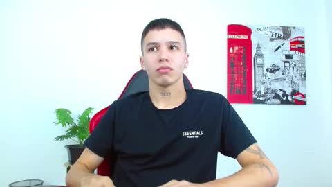 cumandres online show from December 2025 02:23:01 PM