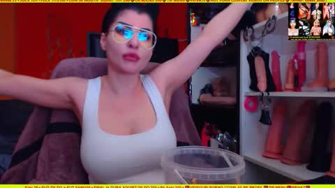 cuminmenowbby online show from January 2026 01:46:02 PM