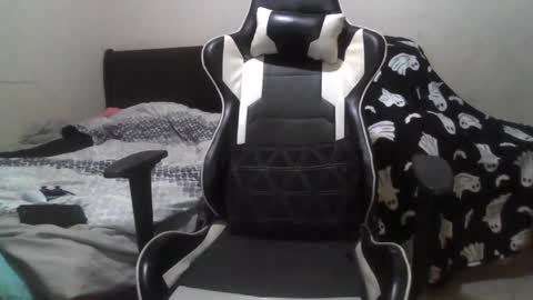 Snapshot of cummachine2022 chatting on October 2025 12:30:02 AM cummachine2022 online show from October 2025 12:30:02 AM