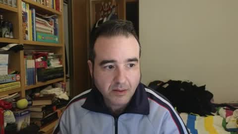 curiosillo1983 online show from April 2026 12:53:02 PM