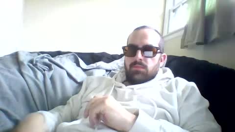 curiouser_guy online show from May 2026 04:46:02 PM