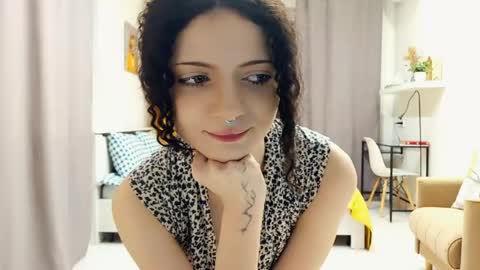 Kira online show from May 2026 11:44:01 PM